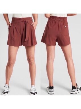 Athleta Skyline Short II size 6